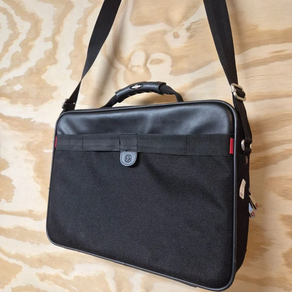 Swiss Gear Wenger Laptop Briefcase Black Shoulder Messenger Business Bag